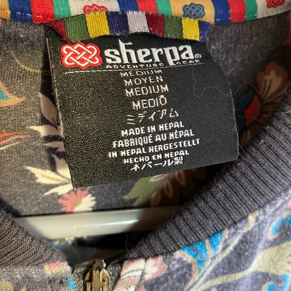 Sherpa Adventure Gear zip-up jacket - Picture 3 of 6